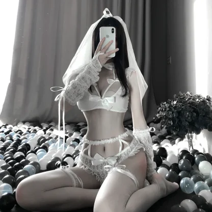 Erotic Bride Lingerie Set - Image 4